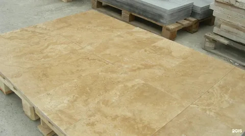 تصویر 3 از سنگ تراورتن بمانی نژاد مناسب استفاده در فضا های پر تردد مانند لابی و سالن‌ ها